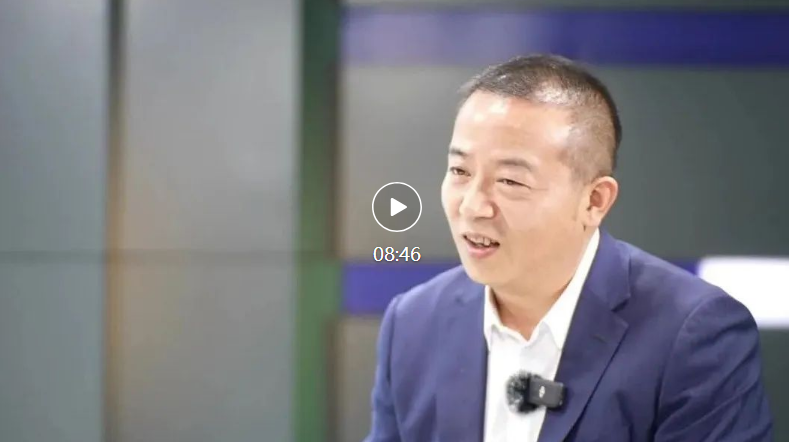 華穎董事長諶山先生，作為家鄉首位清華大學學生，返鄉創立“雅博勵志杯”獎學金